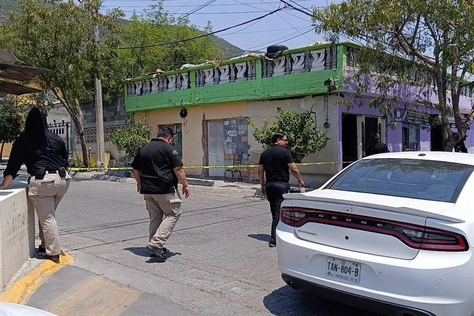 El fallecimiento fue reportado ayer por la mañana en una vivienda de renta ubicada en el cruce de las calles 1º de Mayo y Lucha de Clases