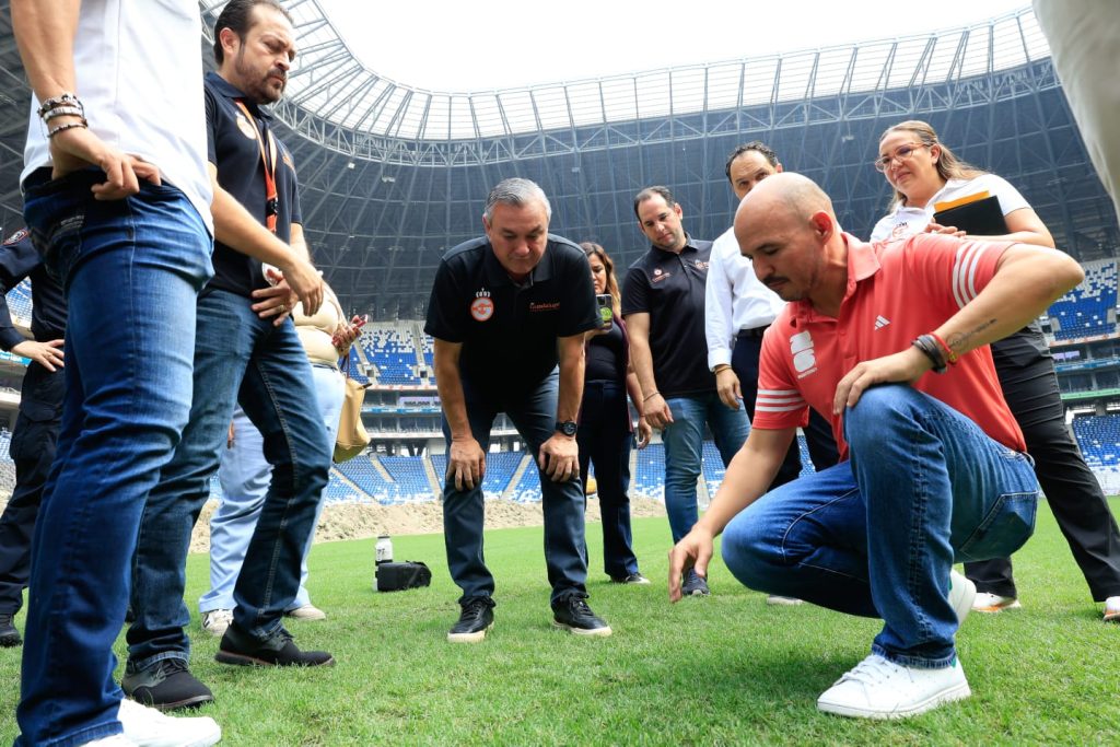 Ante el responsable del Comité Organizador del Mundial, Pedro Esquivel y directivos del Club Rayado, el alcalde reafirmó su compromiso de transformar el entorno urbano para recibir a los miles de visitantes nacionales  extranjeros