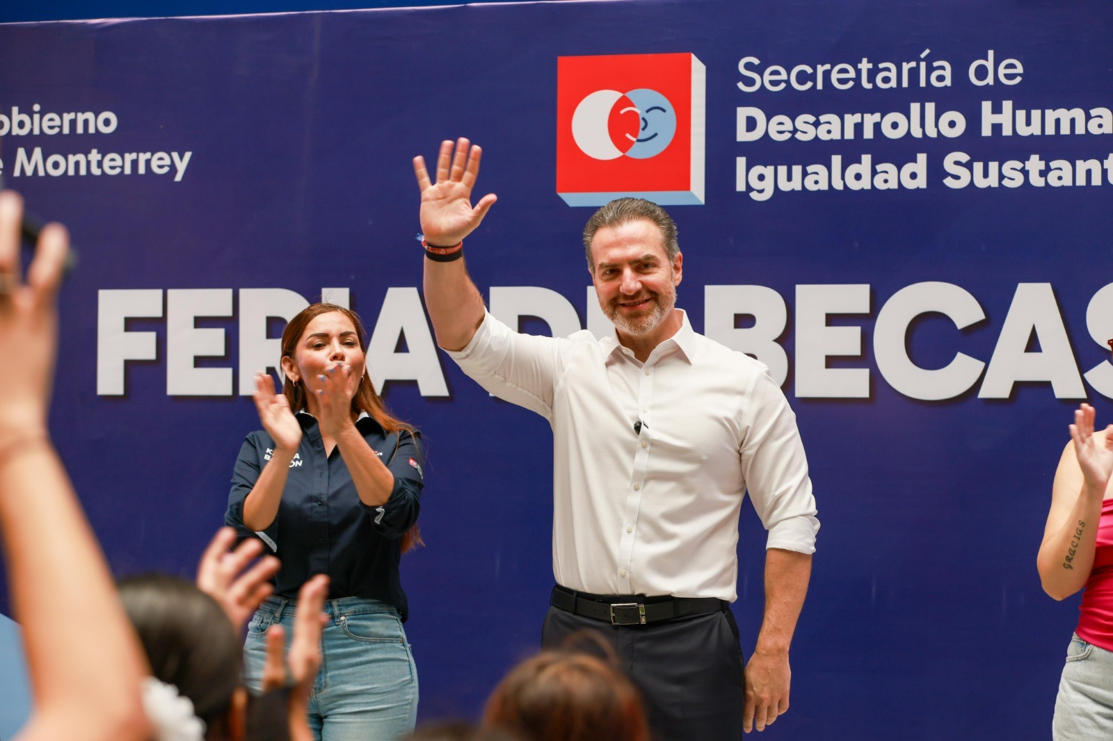 A principios de mayo, el municipio firmó un convenio con universidades, escuelas técnicas y de idiomas para otorgar becas a los jóvenes regiomontanos.