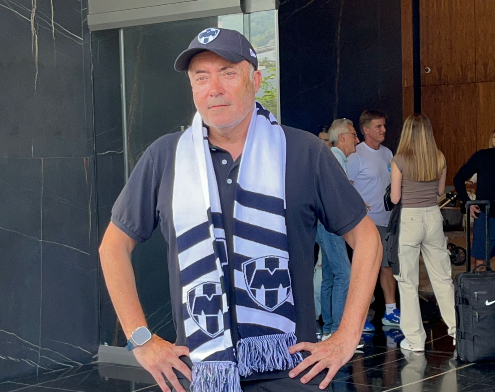 Por otra parte el ex auxiliar técnico de Pep Guardiola en equipos como Barcelona, señaló que reveló que desde hace varios años el equipo lo buscó y lo considera de elegancia y agregó que cuando dirigió al New York City (2018-2019), Rayados lo buscó y por eso comenzó a mirar el futbol mexicano.