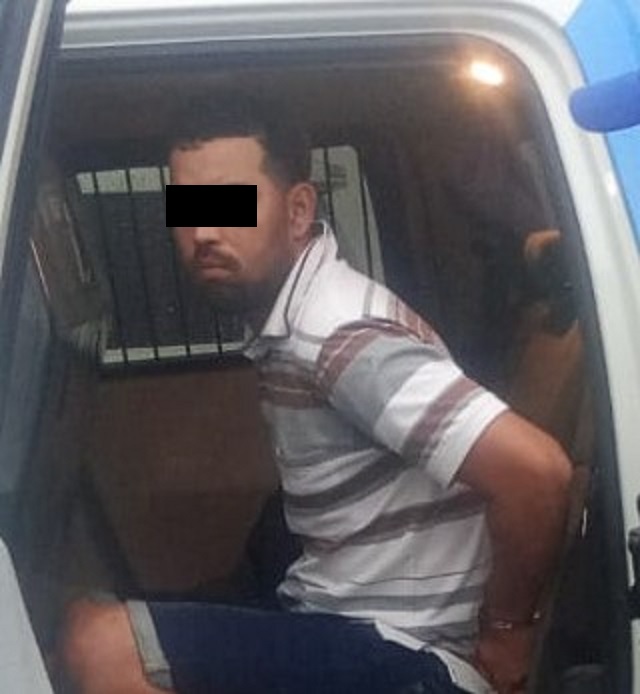 El sujeto fue detenido en el lugar y trasladado a las instalaciones de la Policía de Monterrey, donde quedó a disposición del Ministerio Público para continuar con las investigaciones correspondientes. Se presume que el detenido podría estar vinculado a la distribución de drogas en la zona centro de la ciudad.