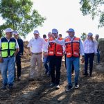 Los trabajos consistirían en la eliminación de taludes y la colocación de muros verticales lo cual permitirá un aumento de 35 % a la capacidad hidráulica de este afluente.