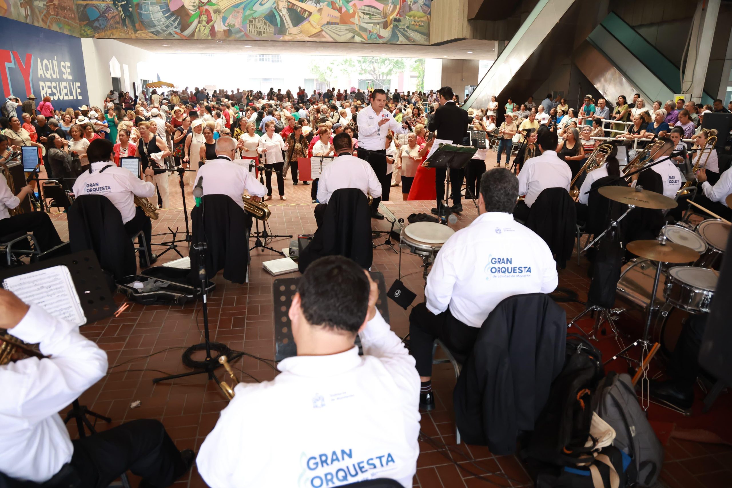 Conmemora Monterrey 45 años de la Gran Orquesta de la ciudad