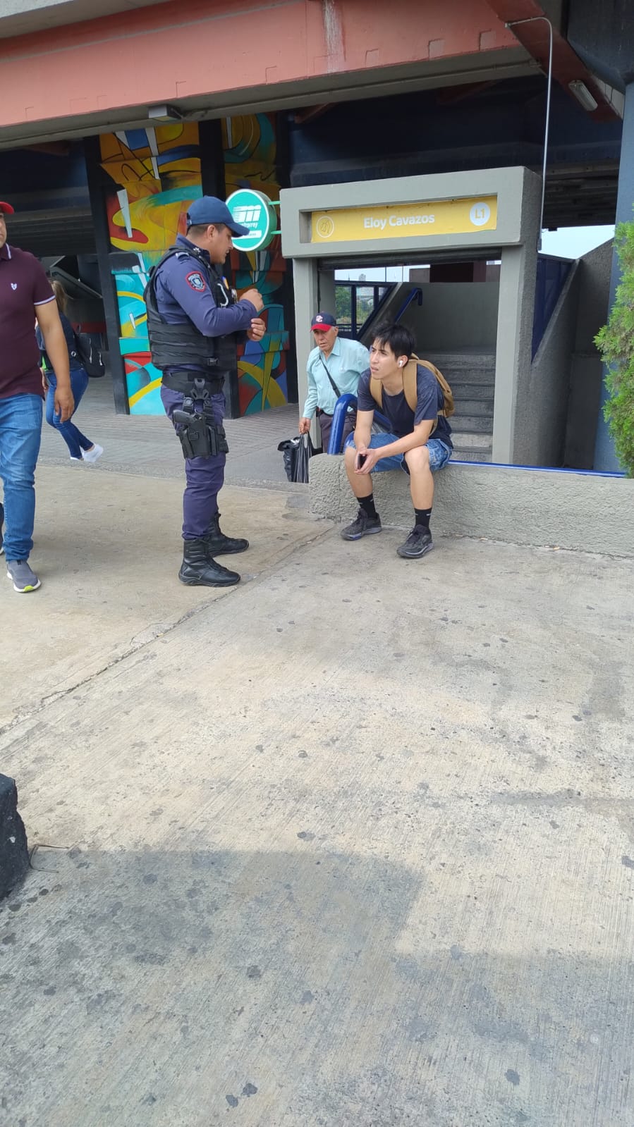 Refuerzan seguridad en Metro y bancos de Guadalupe tras caso de “pinchazo” a adulta mayor