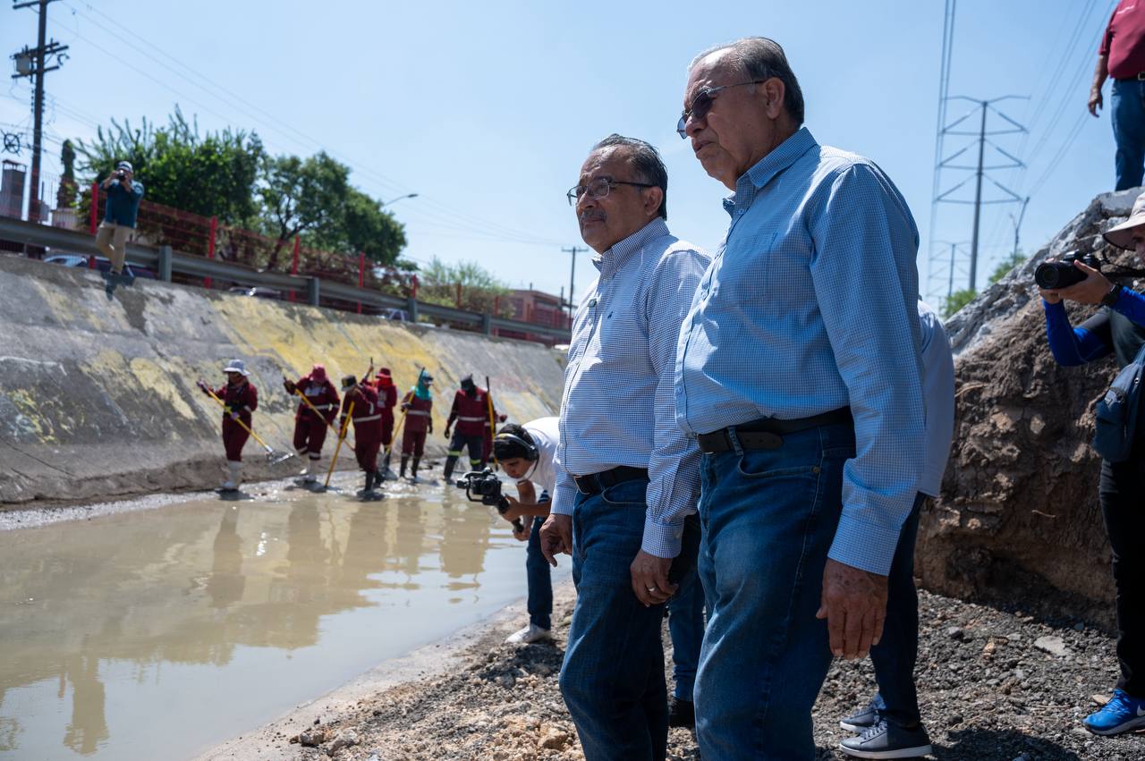 El Gobierno de Escobedo intensificó el mantenimiento y rehabilitación del sistema pluvial de la Ciudad para proteger a la ciudadanía y eliminar los riesgos que provocan las lluvias, priorizando la seguridad y bienestar de las familias.