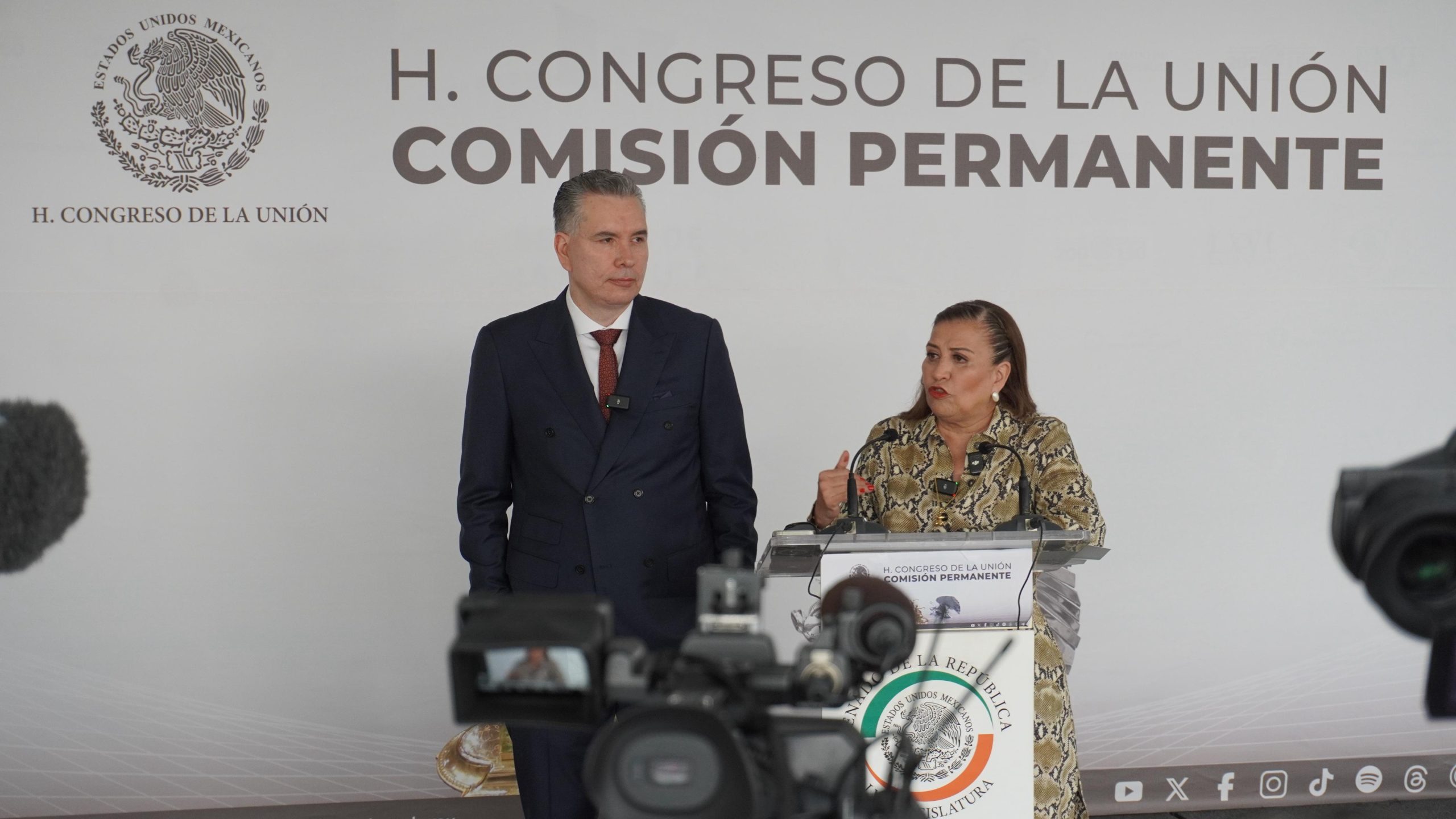Pese a que el Senado de la República se encuentra en receso legislativo, Waldo Fernández y Judith Díaz siguen trabajando por el bienestar y seguridad de Nuevo León y México.