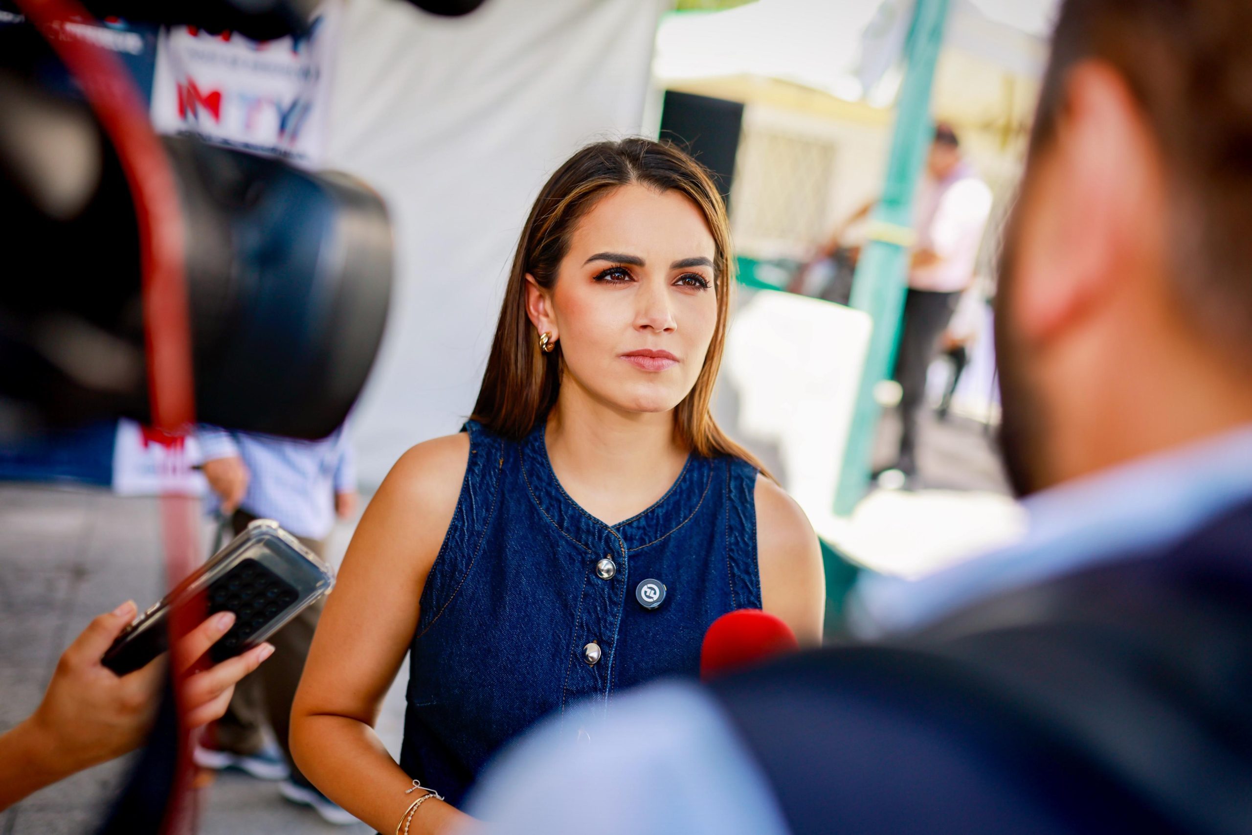 De la Garza también reclamó la reducción del fondo destinado a apoyar a niñas y niños cuyos padres han sido víctimas de desaparición forzada, medida promovida desde el Ejecutivo estatal.