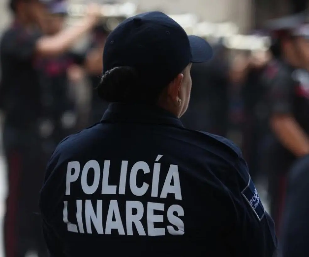 Sobre las declaraciones del Gobernador Samuel García, quien aseguró que la policía de Linares estaba infiltrada por el crimen organizado y que había un detenido por el asesinato del Secretario del Ayuntamiento, Juan Pulido, el Fiscal negó esta versión.