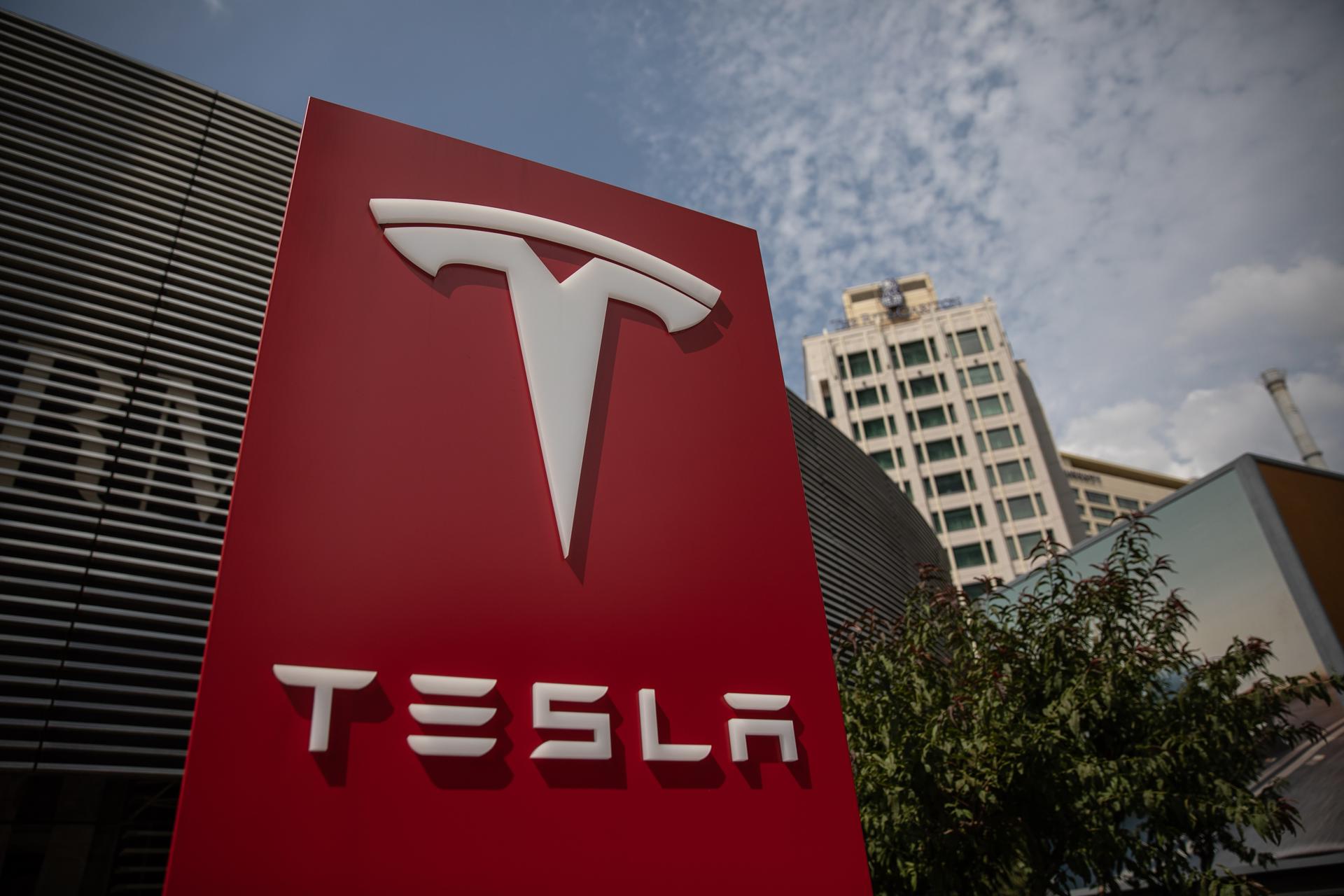 Trump respondió con una amenaza directa: cancelar todos los contratos y subsidios públicos a empresas vinculadas con Musk, lo que generó temor entre los inversionistas.